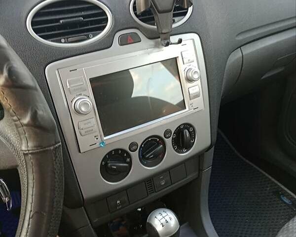 Сірий Форд Фокус, об'ємом двигуна 1.56 л та пробігом 252 тис. км за 5500 $, фото 10 на Automoto.ua