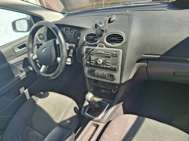 Серый Форд Фокус, объемом двигателя 0 л и пробегом 1000 тыс. км за 1800 $, фото 6 на Automoto.ua