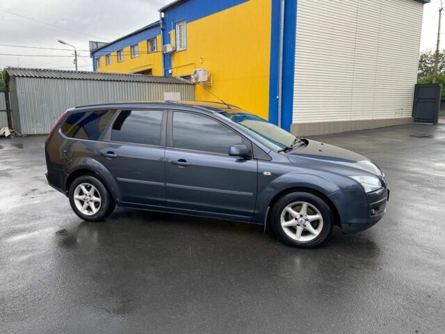 Серый Форд Фокус, объемом двигателя 1.6 л и пробегом 339 тыс. км за 4500 $, фото 8 на Automoto.ua