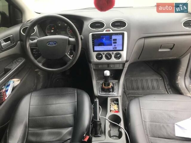 Сірий Форд Фокус, об'ємом двигуна 1.6 л та пробігом 420 тис. км за 4800 $, фото 5 на Automoto.ua