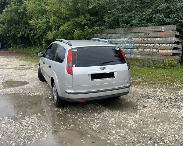 Серый Форд Фокус, объемом двигателя 1.6 л и пробегом 219 тыс. км за 4500 $, фото 10 на Automoto.ua