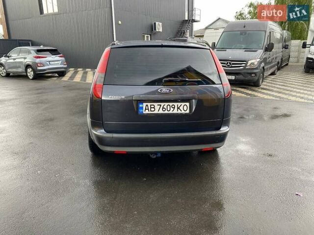 Серый Форд Фокус, объемом двигателя 1.6 л и пробегом 339 тыс. км за 4500 $, фото 2 на Automoto.ua