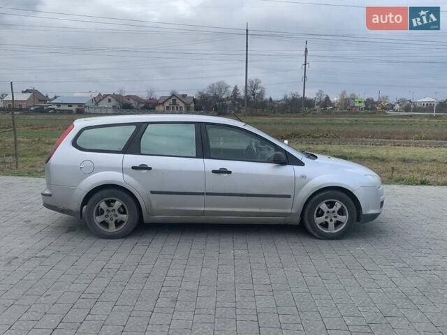 Серый Форд Фокус, объемом двигателя 1.6 л и пробегом 278 тыс. км за 3550 $, фото 5 на Automoto.ua