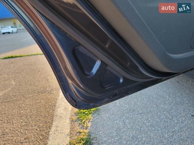 Сірий Форд Фокус, об'ємом двигуна 1.6 л та пробігом 319 тис. км за 5600 $, фото 15 на Automoto.ua