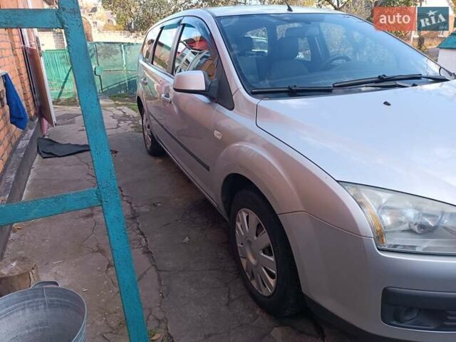 Серый Форд Фокус, объемом двигателя 1.6 л и пробегом 359 тыс. км за 3899 $, фото 5 на Automoto.ua