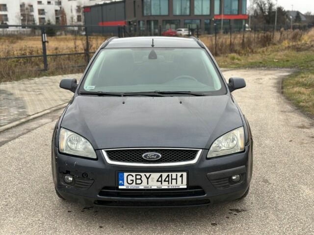 Серый Форд Фокус, объемом двигателя 1.6 л и пробегом 250 тыс. км за 1650 $, фото 5 на Automoto.ua