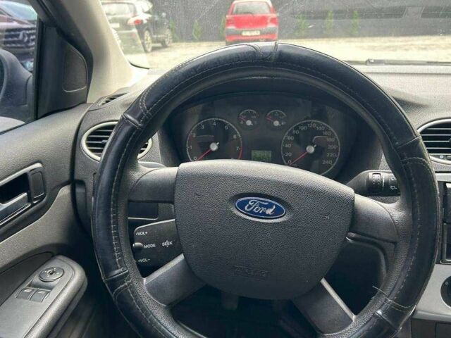 Серый Форд Фокус, объемом двигателя 1.6 л и пробегом 248 тыс. км за 4600 $, фото 10 на Automoto.ua