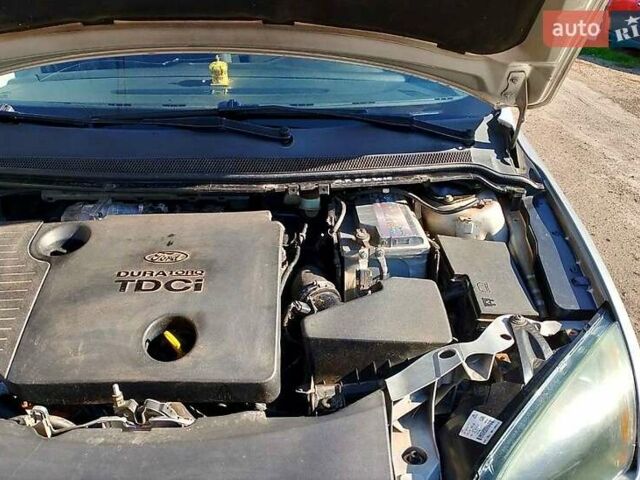 Серый Форд Фокус, объемом двигателя 1.8 л и пробегом 202 тыс. км за 4200 $, фото 2 на Automoto.ua