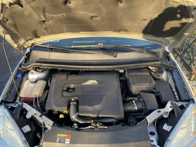 Серый Форд Фокус, объемом двигателя 1.6 л и пробегом 306 тыс. км за 2400 $, фото 10 на Automoto.ua