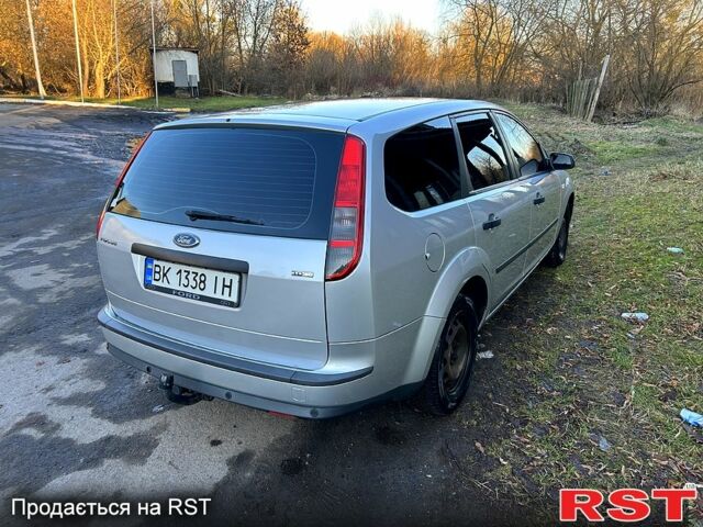 Серый Форд Фокус, объемом двигателя 1.6 л и пробегом 277 тыс. км за 4700 $, фото 2 на Automoto.ua