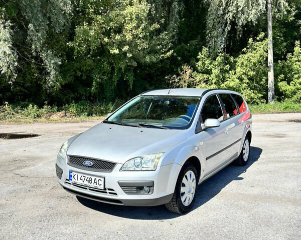 Серый Форд Фокус, объемом двигателя 1.6 л и пробегом 235 тыс. км за 4950 $, фото 6 на Automoto.ua
