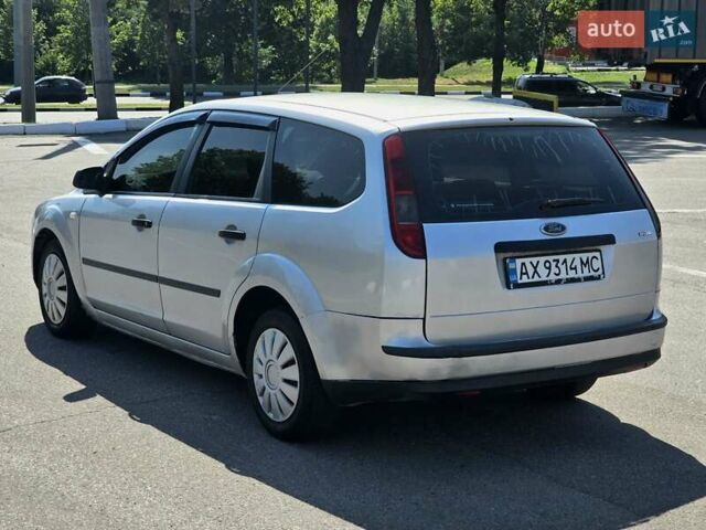 Сірий Форд Фокус, об'ємом двигуна 1.56 л та пробігом 180 тис. км за 3700 $, фото 6 на Automoto.ua