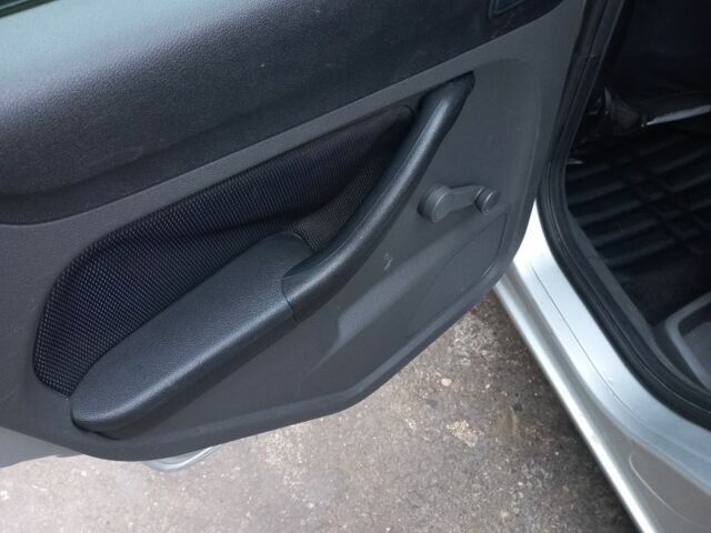 Серый Форд Фокус, объемом двигателя 0 л и пробегом 293 тыс. км за 3800 $, фото 11 на Automoto.ua