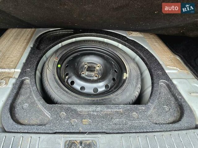 Серый Форд Фокус, объемом двигателя 1.56 л и пробегом 180 тыс. км за 3400 $, фото 20 на Automoto.ua