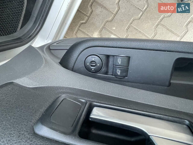 Серый Форд Фокус, объемом двигателя 1.6 л и пробегом 277 тыс. км за 4400 $, фото 12 на Automoto.ua