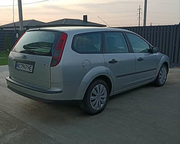Сірий Форд Фокус, об'ємом двигуна 1.56 л та пробігом 252 тис. км за 5500 $, фото 2 на Automoto.ua