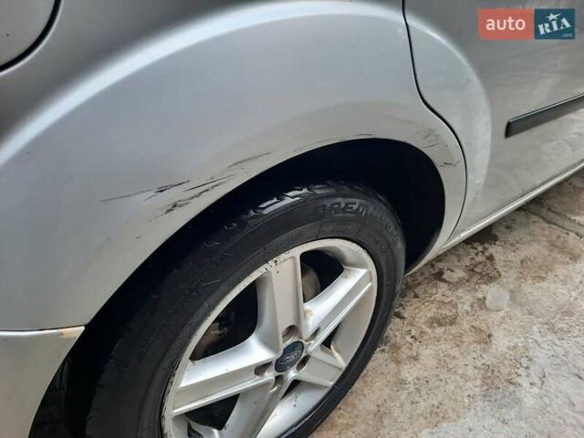 Серый Форд Фокус, объемом двигателя 1.75 л и пробегом 295 тыс. км за 4600 $, фото 22 на Automoto.ua