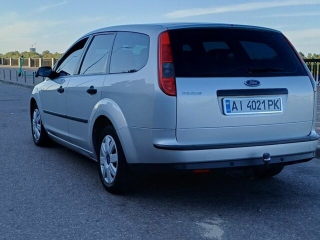 Сірий Форд Фокус, об'ємом двигуна 1.6 л та пробігом 243 тис. км за 4499 $, фото 2 на Automoto.ua