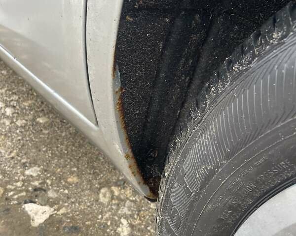 Серый Форд Фокус, объемом двигателя 1.6 л и пробегом 219 тыс. км за 4500 $, фото 4 на Automoto.ua