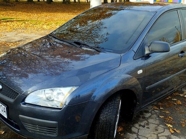 Серый Форд Фокус, объемом двигателя 1.6 л и пробегом 233 тыс. км за 4850 $, фото 3 на Automoto.ua