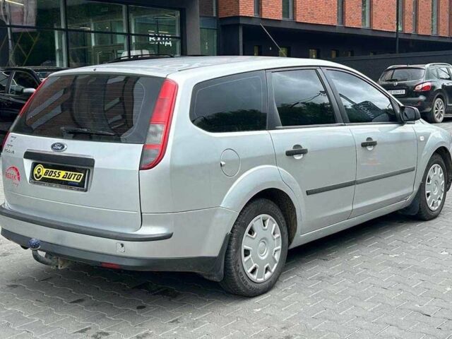 Серый Форд Фокус, объемом двигателя 1.6 л и пробегом 248 тыс. км за 4600 $, фото 5 на Automoto.ua