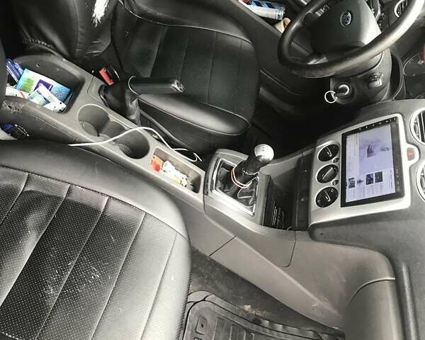 Сірий Форд Фокус, об'ємом двигуна 1.6 л та пробігом 420 тис. км за 4800 $, фото 6 на Automoto.ua