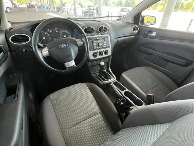 Серый Форд Фокус, объемом двигателя 0 л и пробегом 244 тыс. км за 4900 $, фото 6 на Automoto.ua