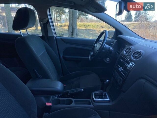 Сірий Форд Фокус, об'ємом двигуна 1.6 л та пробігом 190 тис. км за 5600 $, фото 7 на Automoto.ua