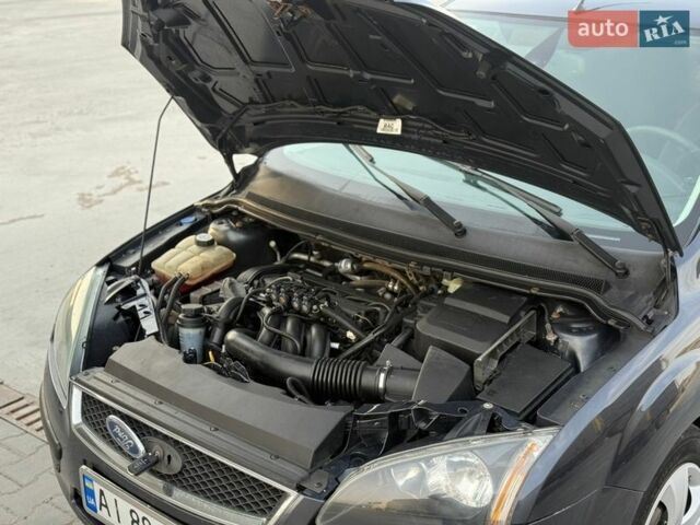 Сірий Форд Фокус, об'ємом двигуна 1.6 л та пробігом 221 тис. км за 4600 $, фото 12 на Automoto.ua