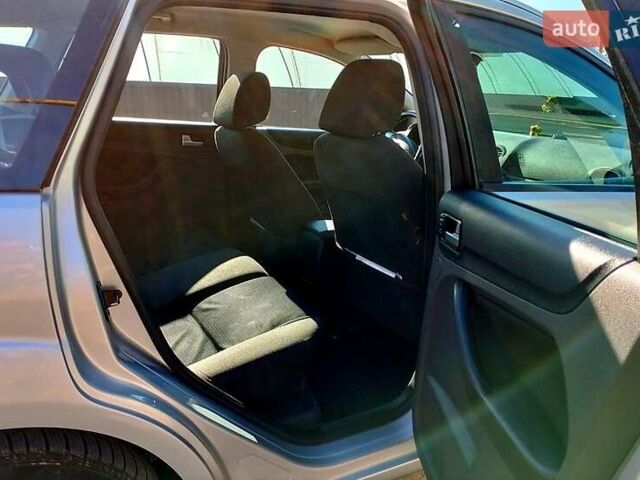 Серый Форд Фокус, объемом двигателя 1.8 л и пробегом 202 тыс. км за 4200 $, фото 3 на Automoto.ua