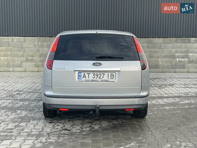 Серый Форд Фокус, объемом двигателя 1.6 л и пробегом 277 тыс. км за 4400 $, фото 5 на Automoto.ua