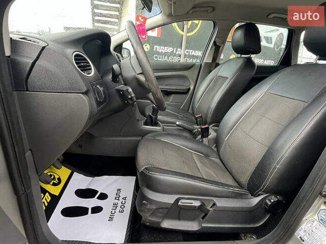 Серый Форд Фокус, объемом двигателя 1.56 л и пробегом 287 тыс. км за 4500 $, фото 13 на Automoto.ua