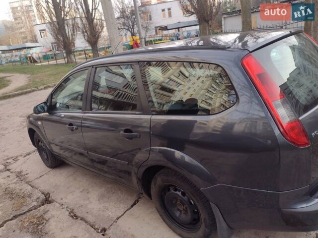 Сірий Форд Фокус, об'ємом двигуна 1.6 л та пробігом 253 тис. км за 3600 $, фото 12 на Automoto.ua