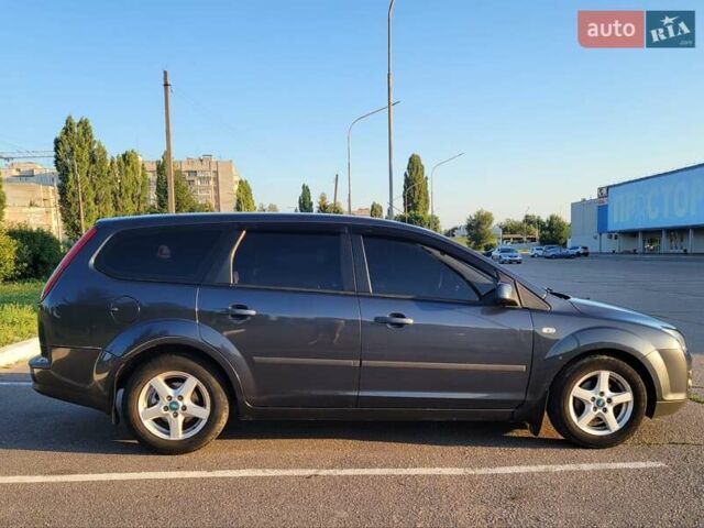 Сірий Форд Фокус, об'ємом двигуна 1.6 л та пробігом 319 тис. км за 5600 $, фото 5 на Automoto.ua