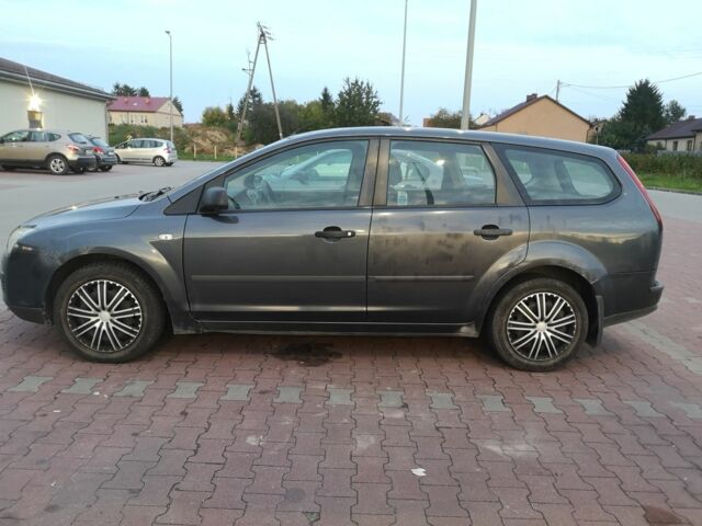 Сірий Форд Фокус, об'ємом двигуна 0 л та пробігом 413 тис. км за 1400 $, фото 1 на Automoto.ua