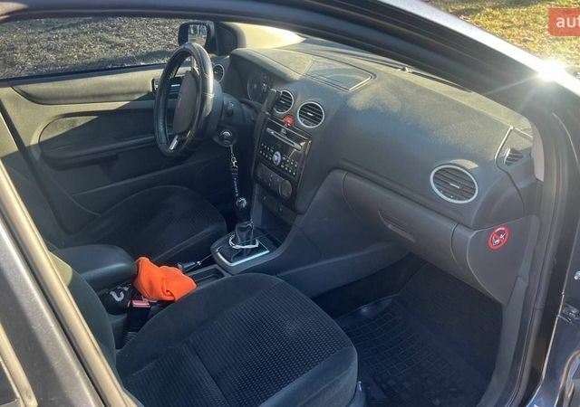 Серый Форд Фокус, объемом двигателя 2 л и пробегом 387 тыс. км за 3500 $, фото 17 на Automoto.ua