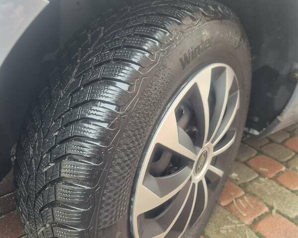 Сірий Форд Фокус, об'ємом двигуна 1.6 л та пробігом 212 тис. км за 5650 $, фото 65 на Automoto.ua