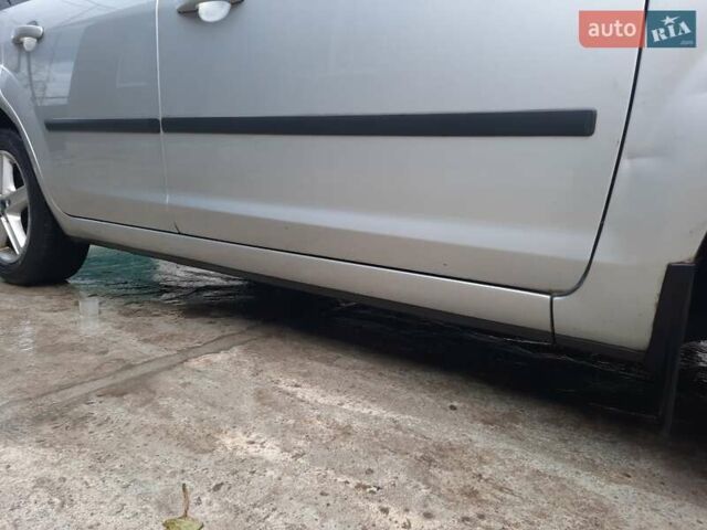 Серый Форд Фокус, объемом двигателя 1.75 л и пробегом 295 тыс. км за 4600 $, фото 9 на Automoto.ua