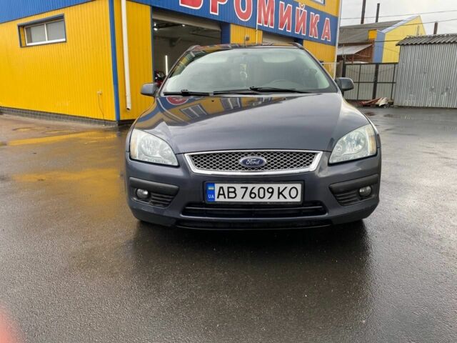 Серый Форд Фокус, объемом двигателя 1.6 л и пробегом 339 тыс. км за 4500 $, фото 9 на Automoto.ua