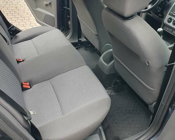 Сірий Форд Фокус, об'ємом двигуна 1.6 л та пробігом 229 тис. км за 4999 $, фото 22 на Automoto.ua