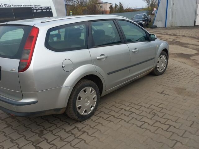 Серый Форд Фокус, объемом двигателя 0 л и пробегом 293 тыс. км за 3800 $, фото 2 на Automoto.ua