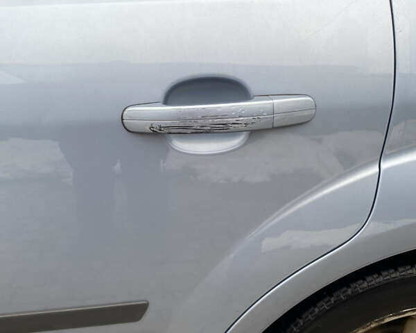 Серый Форд Фокус, объемом двигателя 1.6 л и пробегом 276 тыс. км за 3400 $, фото 8 на Automoto.ua