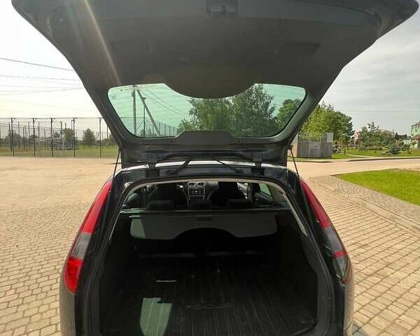 Серый Форд Фокус, объемом двигателя 1.6 л и пробегом 184 тыс. км за 5999 $, фото 12 на Automoto.ua