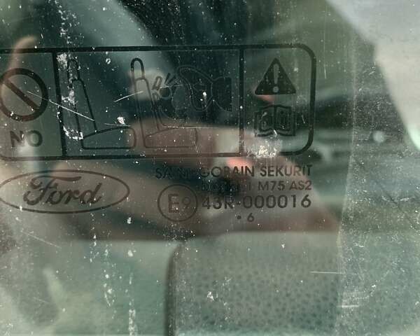 Серый Форд Фокус, объемом двигателя 1.6 л и пробегом 278 тыс. км за 3550 $, фото 20 на Automoto.ua