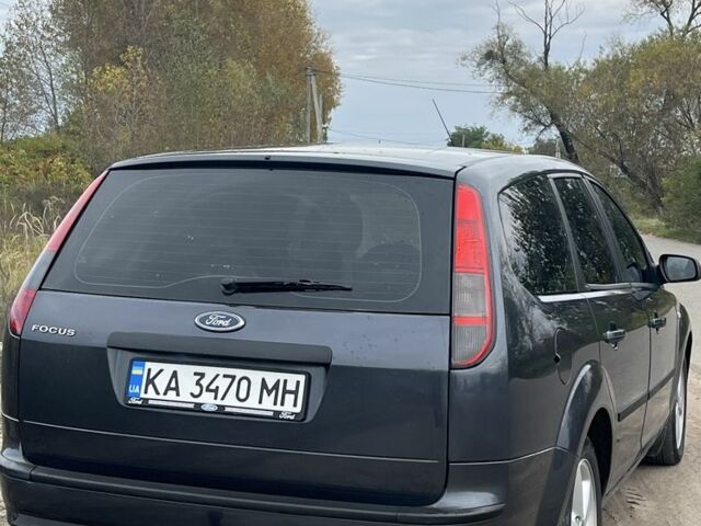 Сірий Форд Фокус, об'ємом двигуна 1.6 л та пробігом 209 тис. км за 4600 $, фото 2 на Automoto.ua