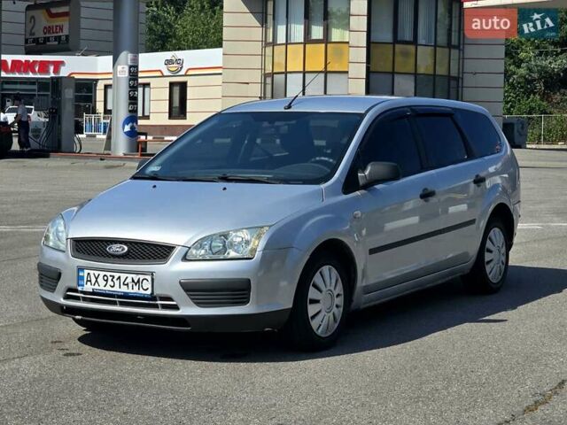 Сірий Форд Фокус, об'ємом двигуна 1.56 л та пробігом 180 тис. км за 3700 $, фото 2 на Automoto.ua