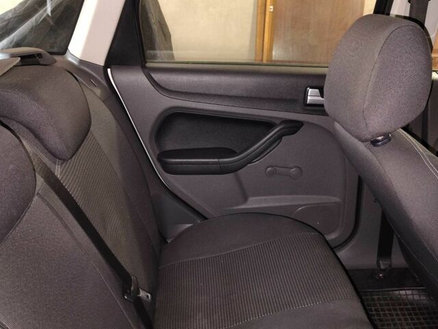 Сірий Форд Фокус, об'ємом двигуна 1.6 л та пробігом 230 тис. км за 2100 $, фото 3 на Automoto.ua