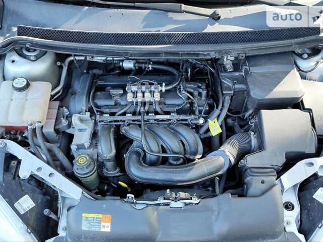 Серый Форд Фокус, объемом двигателя 1.6 л и пробегом 240 тыс. км за 4900 $, фото 36 на Automoto.ua
