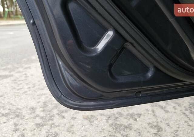 Серый Форд Фокус, объемом двигателя 1.6 л и пробегом 214 тыс. км за 5550 $, фото 38 на Automoto.ua