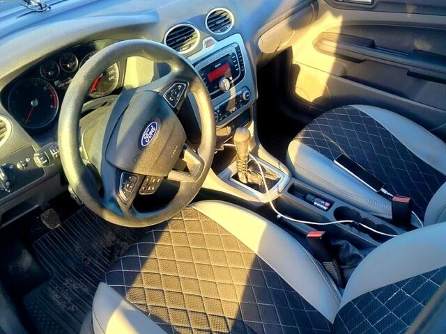 Серый Форд Фокус, объемом двигателя 1.6 л и пробегом 286 тыс. км за 3750 $, фото 2 на Automoto.ua